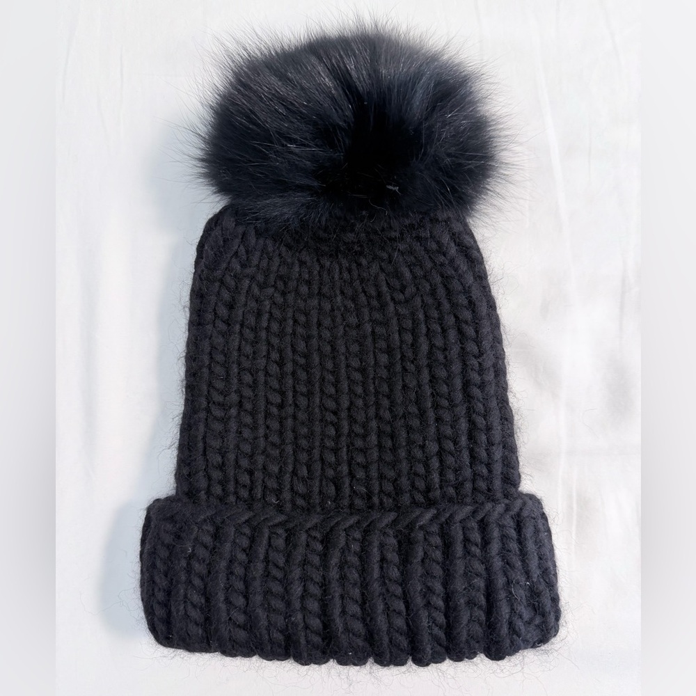 BNWOT Eugenia Kim Toque